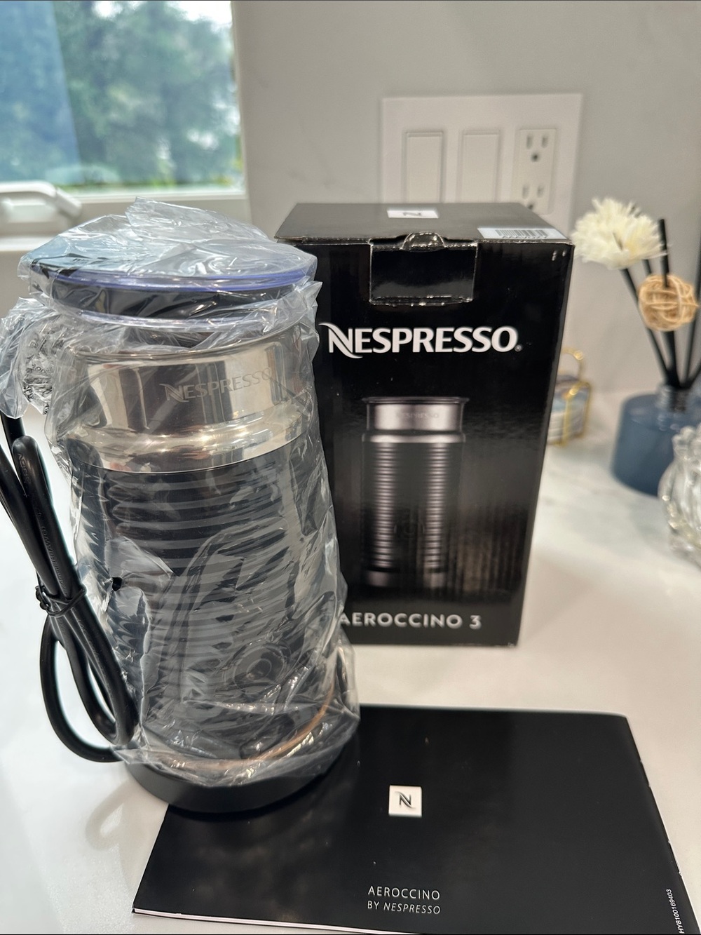 Nespresso Aeroccino 3 Black with Silver Accents